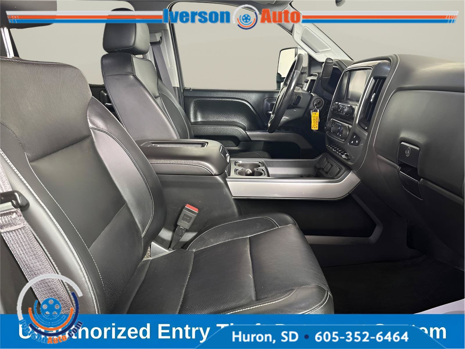 Used 2017 Chevrolet Silverado 2500 LTZ w/ Duramax Plus Package AWD/4WD image 31