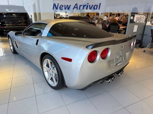 Used 2008 Chevrolet Corvette Coupe w/ Preferred Equipment Group RWD image 7