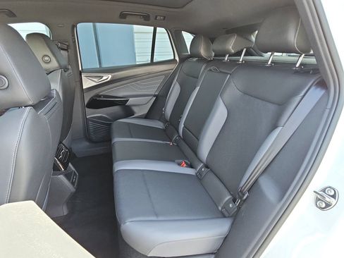Used 2023 Volkswagen ID.4 S RWD image 14