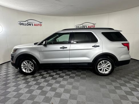 Used 2017 Ford Explorer 4WD image 3