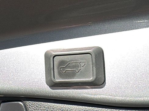 Certified 2023 Toyota RAV4 XLE image 31