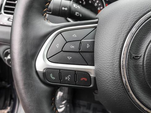 Used 2018 Jeep Compass Limited image 20