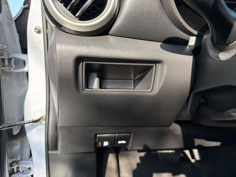 Used 2024 Nissan Versa SR w/ Trunk Package image 30