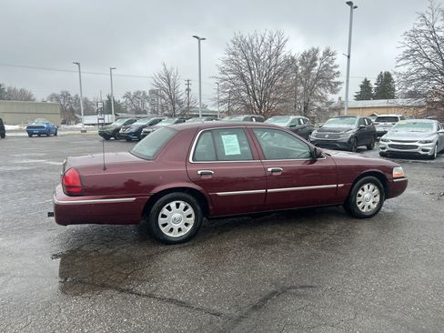 Used 2005 Mercury Grand Marquis LS RWD image 4