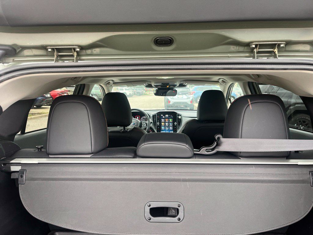 Used 2025 Subaru Crosstrek 2.5i Limited w/ Crosstrek Mirror Package AWD/4WD image 9