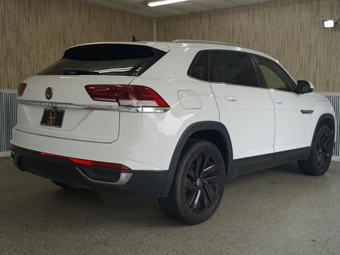 Used 2021 Volkswagen Atlas Cross Sport SE w/ Panoramic Sunroof Package FWD image 10