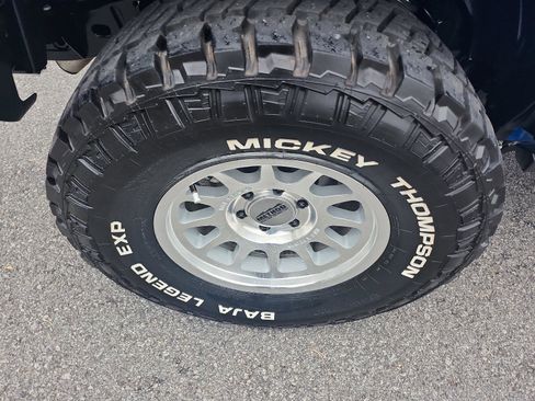 Used 2023 Ford Bronco Badlands image 6