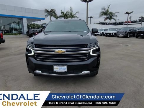 Used 2024 Chevrolet Suburban LT AWD/4WD image 3