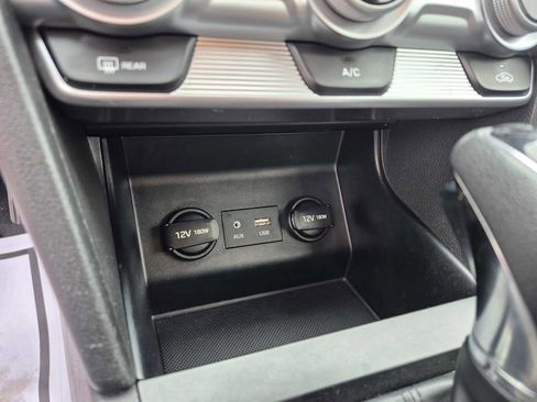 Used 2019 Hyundai Elantra SE w/ Cargo Package image 20
