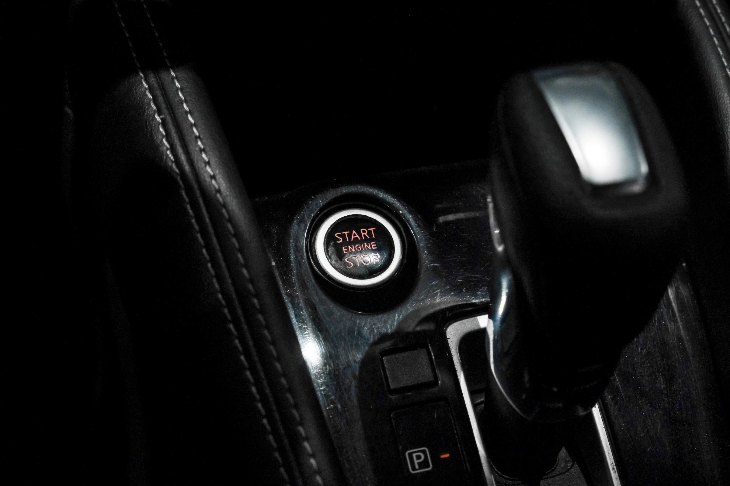 Used 2018 Nissan Kicks SV FWD image 19