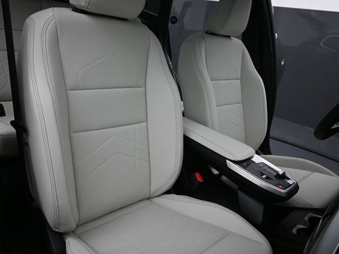 New 2026 BMW X1 xDrive28i w/ Technology Package AWD/4WD image 21