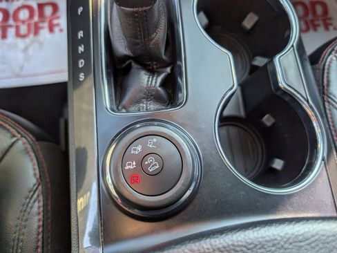 Used 2019 Ford Explorer Sport image 19