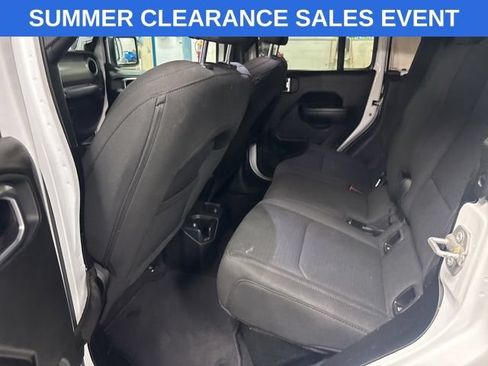 Used 2023 Jeep Gladiator Sport AWD/4WD image 6