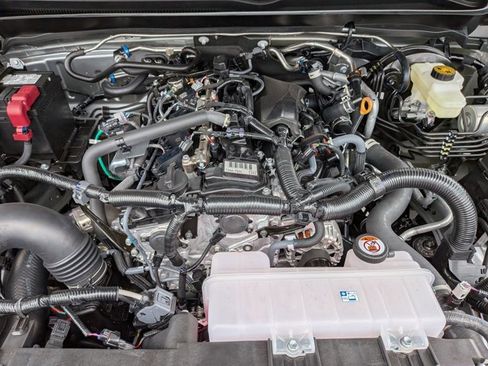 New 2026 Toyota Tacoma SR5 AWD/4WD image 17