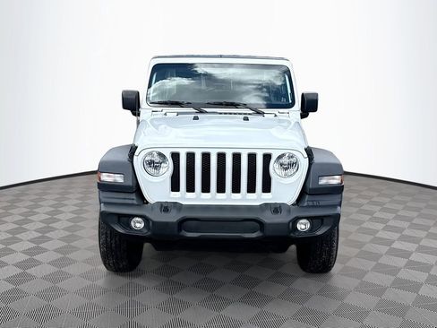 Used 2022 Jeep Wrangler Unlimited Sport image 2