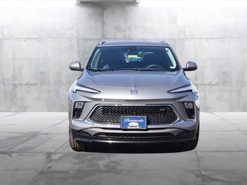 Used 2024 Buick Encore GX Sport Touring image 4