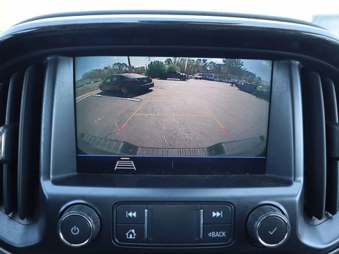 Used 2021 Chevrolet Colorado LT w/ Fleet Safety Package image 7