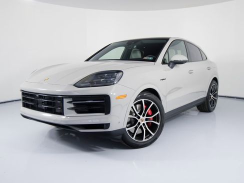 New 2026 Porsche Cayenne S AWD/4WD image 1