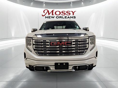 Used 2022 GMC Sierra 1500 Denali w/ Technology Package image 2