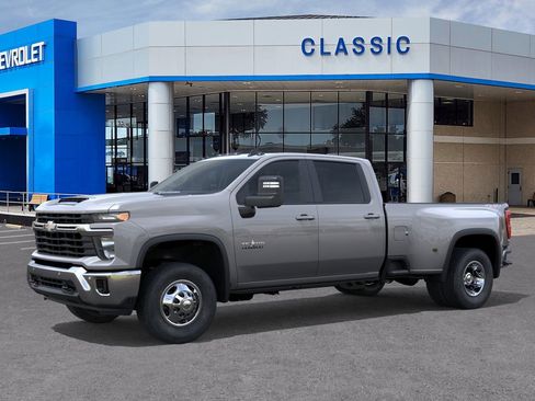 New 2026 Chevrolet Silverado 3500 LT image 2