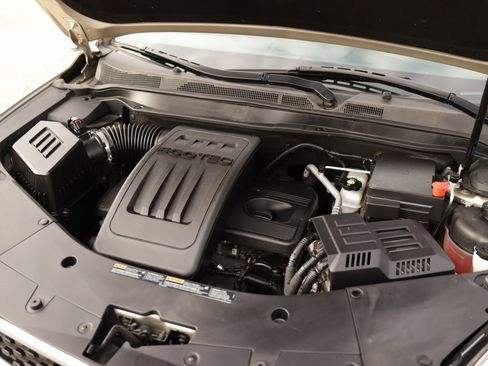 Used 2015 Chevrolet Equinox LT w/ Chrome Appearance Package image 30