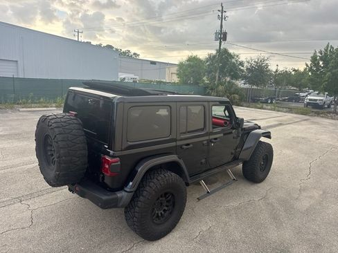 Used 2018 Jeep Wrangler Unlimited Rubicon AWD/4WD image 7