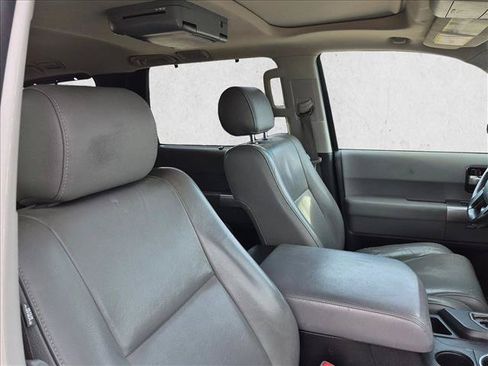 Used 2019 Toyota Sequoia Limited w/ Safety & Convenience Package RWD image 20