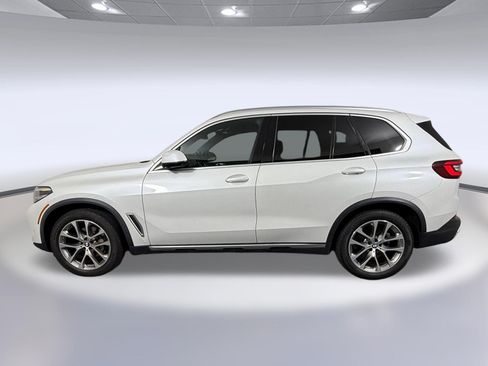 Used 2021 BMW X5 xDrive40i w/ Premium Package AWD/4WD image 2