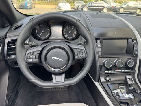 Used 2017 Jaguar F-TYPE Convertible RWD image 30