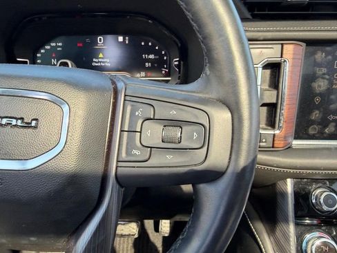 Used 2023 GMC Yukon XL Denali Ultimate image 16