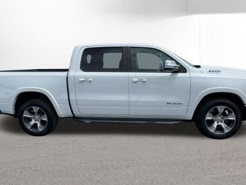 Used 2022 RAM 1500 Laramie AWD/4WD image 11