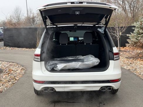 New 2026 Lincoln Aviator Black Label w/ Black Label Special Edition image 16