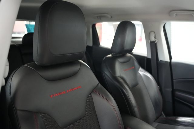 Used 2018 Jeep Compass Trailhawk w/ Cold Weather Group AWD/4WD image 20