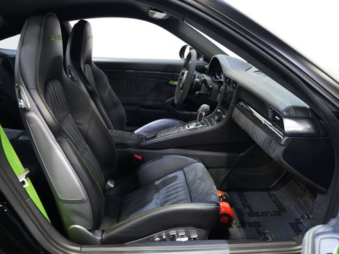 Used 2019 Porsche 911 GT3 RS RWD image 34