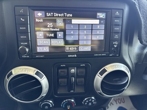 Used 2017 Jeep Wrangler Unlimited Sahara w/ Quick Order Package 24E Chief AWD/4WD image 21