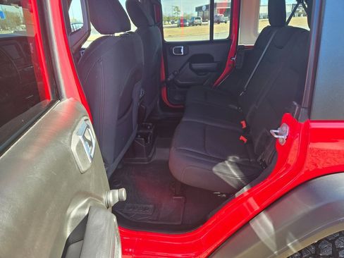 Used 2022 Jeep Wrangler Unlimited Sport image 8
