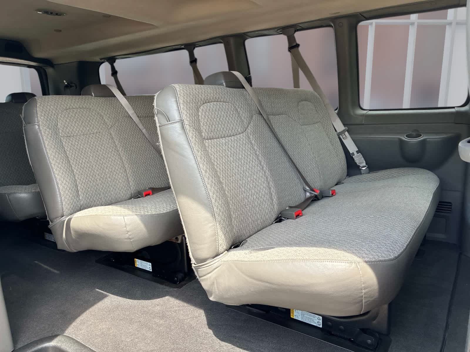 Used 2025 Chevrolet Express 3500 LT w/ LT Preferred Equipment Group RWD image 12