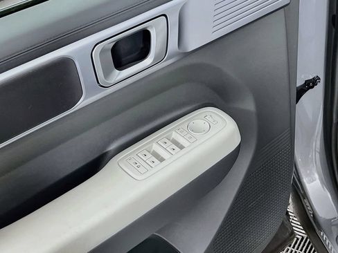 Certified 2025 Hyundai Santa Fe SE AWD/4WD image 17