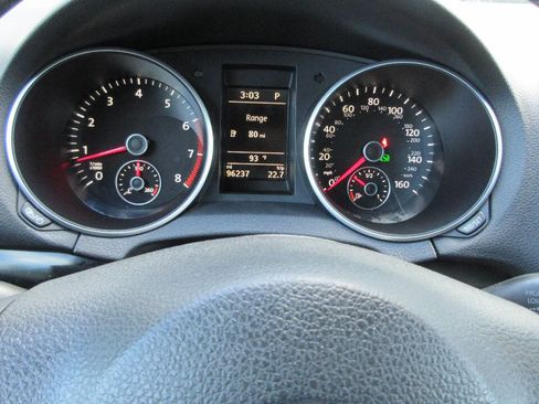 Used 2014 Volkswagen Jetta S image 28