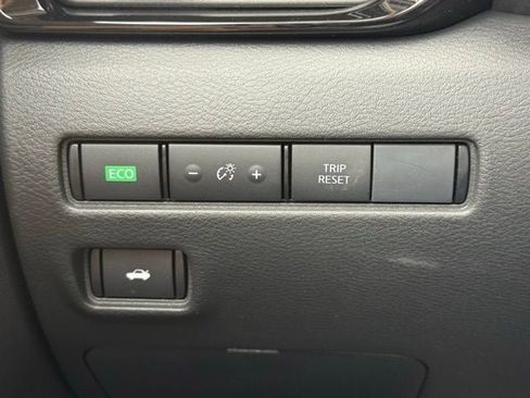 New 2025 Nissan Sentra SV w/ SV Premium Package image 28