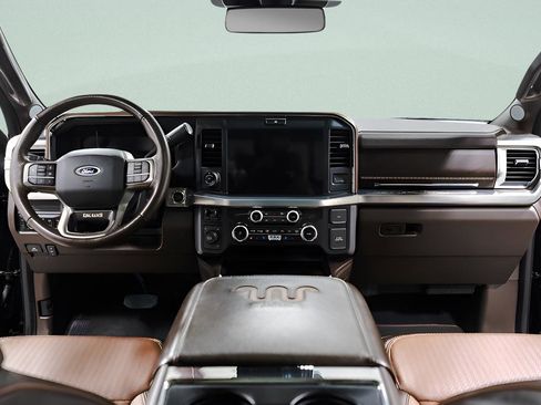 Used 2025 Ford F450 King Ranch image 8