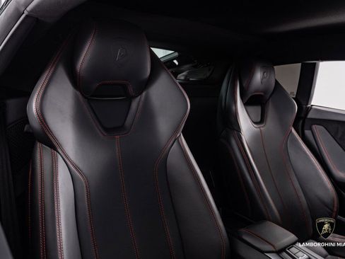 Used 2018 Lamborghini Huracan LP 580-2 image 42