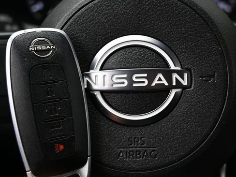 Used 2025 Nissan Pathfinder SV FWD image 44