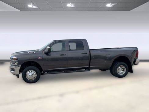 Used 2026 RAM 3500 Tradesman image 2