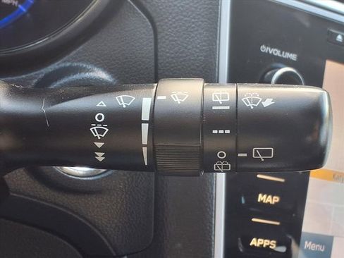 Used 2018 Subaru Outback 2.5i Limited image 16