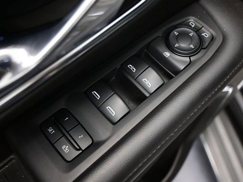 Used 2024 Chevrolet Tahoe LT RWD image 11