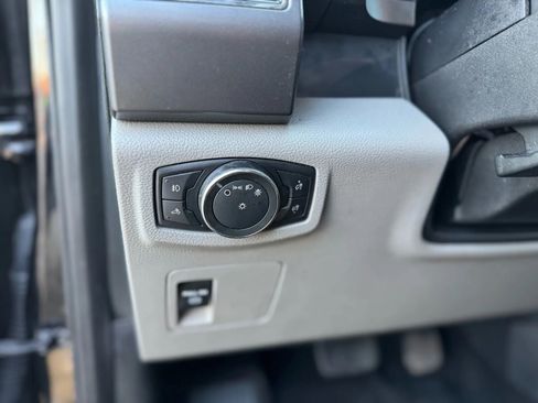 Used 2018 Ford F150 XLT image 23