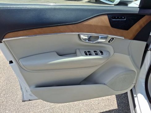 Used 2020 Volvo XC90 T6 Inscription w/ Protection Package AWD/4WD image 10