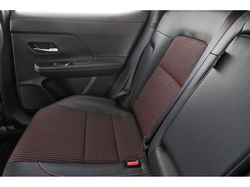 Certified 2025 Nissan Kicks SR FWD image 14
