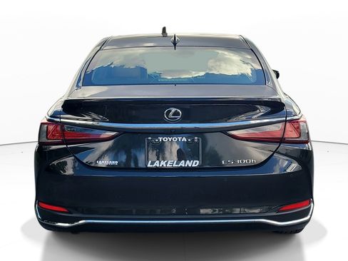 Used 2025 Lexus ES 300h w/ Premium Package FWD image 6
